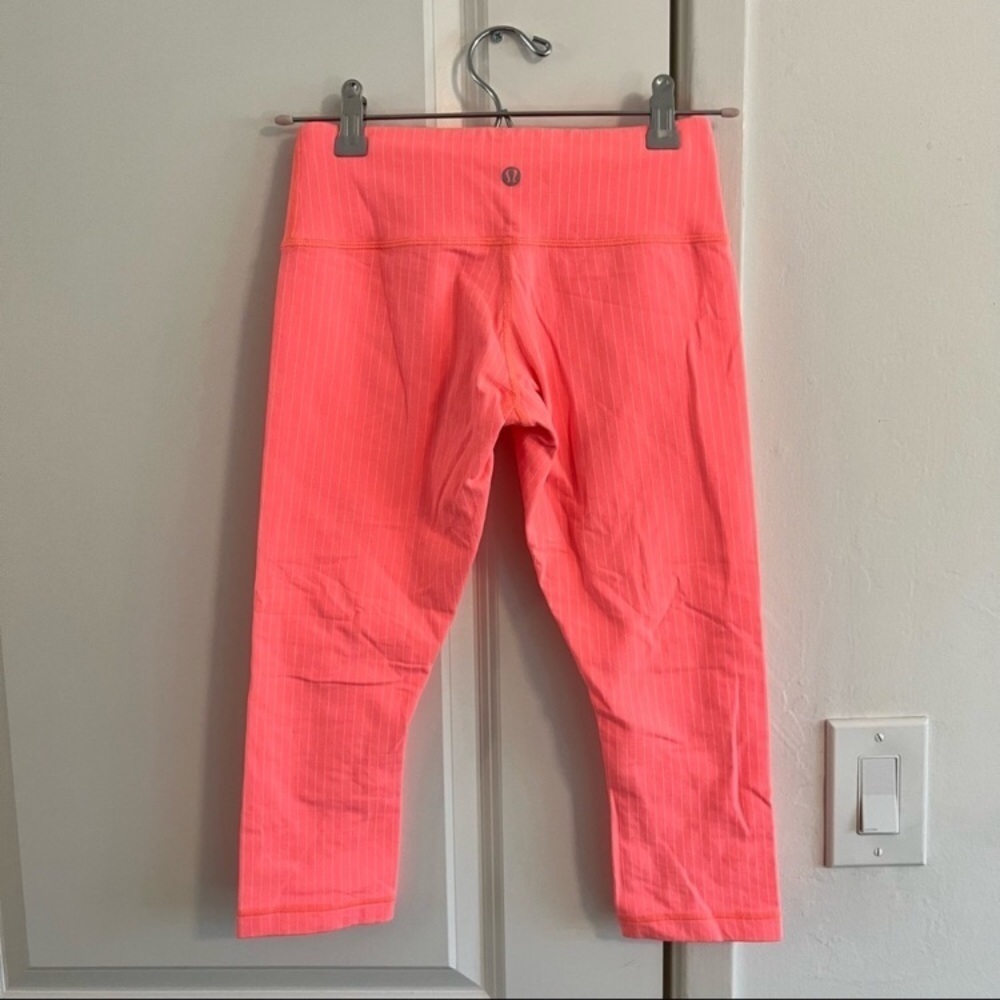 //Lululemon Wunder Under Crop Neon Pop Orange - Picture 16 of 16